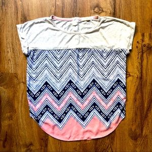 Woman’s Rewind Chevron Blouse